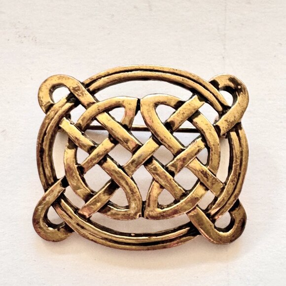 Celtic Knot Brooch - Picture 1 of 4